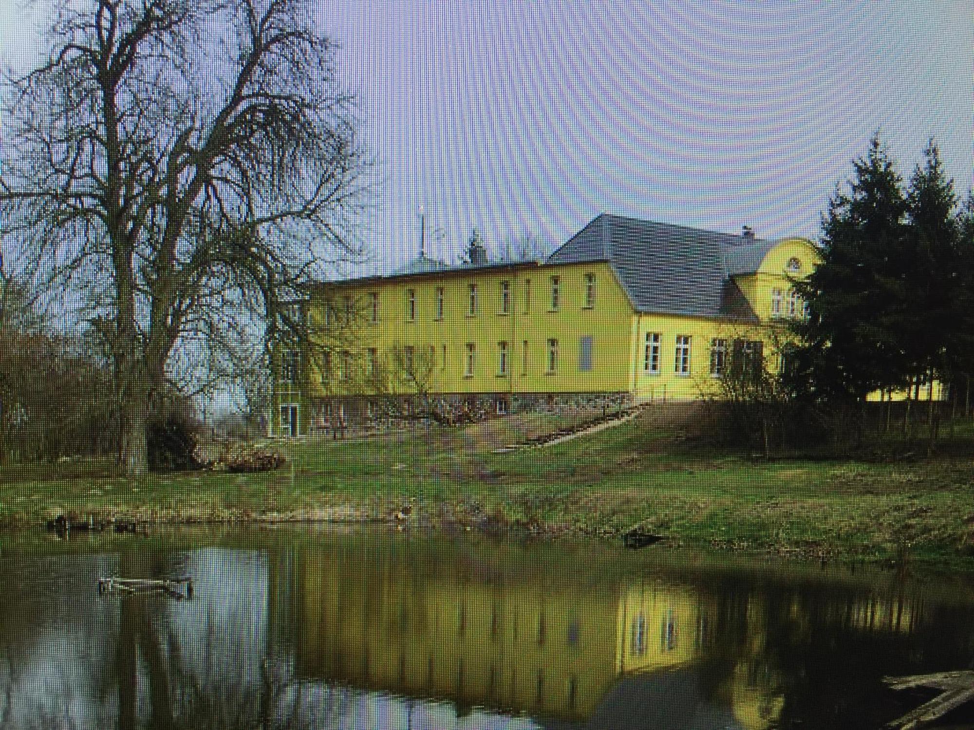 Gutshaus Mit Seeblick - Oekologisch & Nachhaltig Lubow Экстерьер фото
